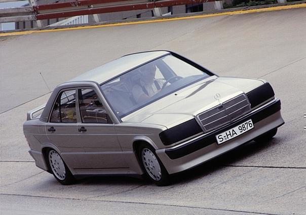 Mercedes-Benz Typ 190 E 2.3-16. Rekordfahrten auf der Hochgeschwindigkeitsstrecke in Nardo, 1983.